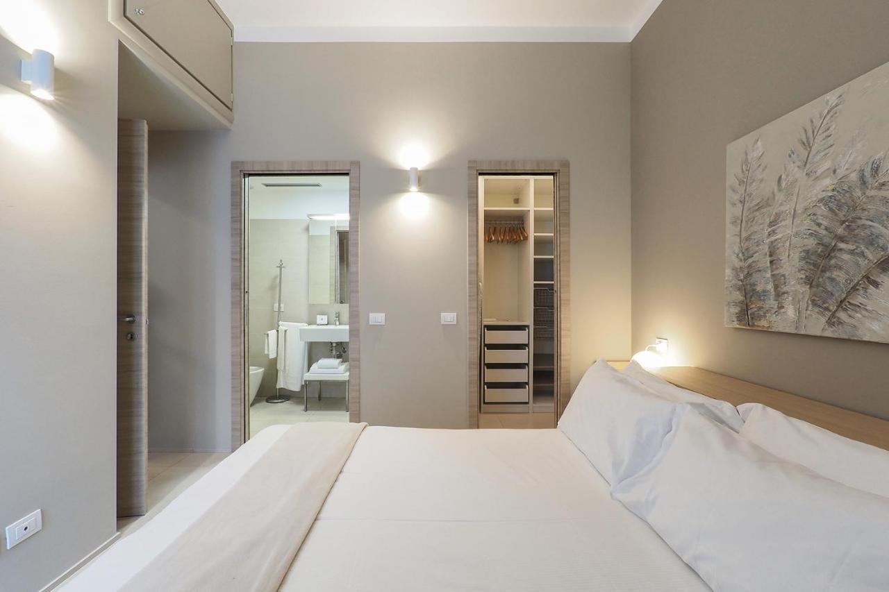 Contempora - Cavallotti 13 - B52 Milán